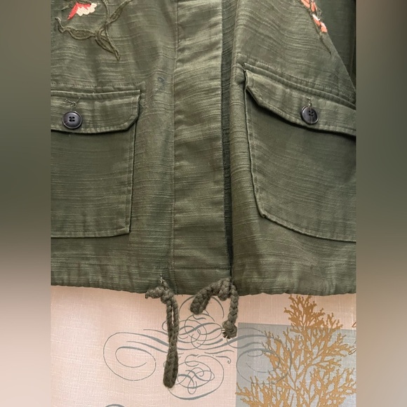 Christoper&Banks Womens Petite Lg Green Floral Embroidered Drawstring Jacket 100 - Picture 10 of 17